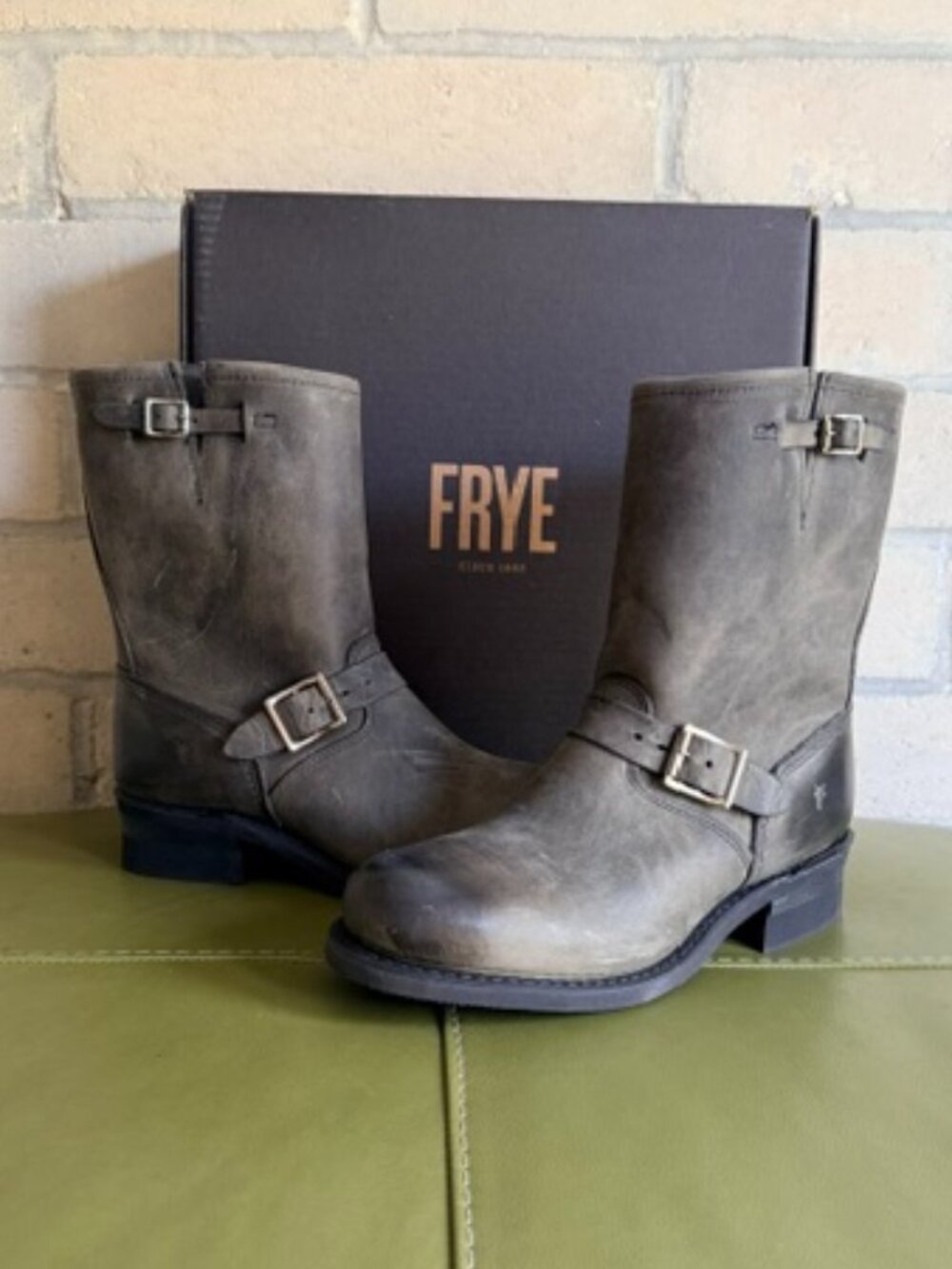 Frye Engineer 12R boot charcoal leather size US Women's 11M NIB